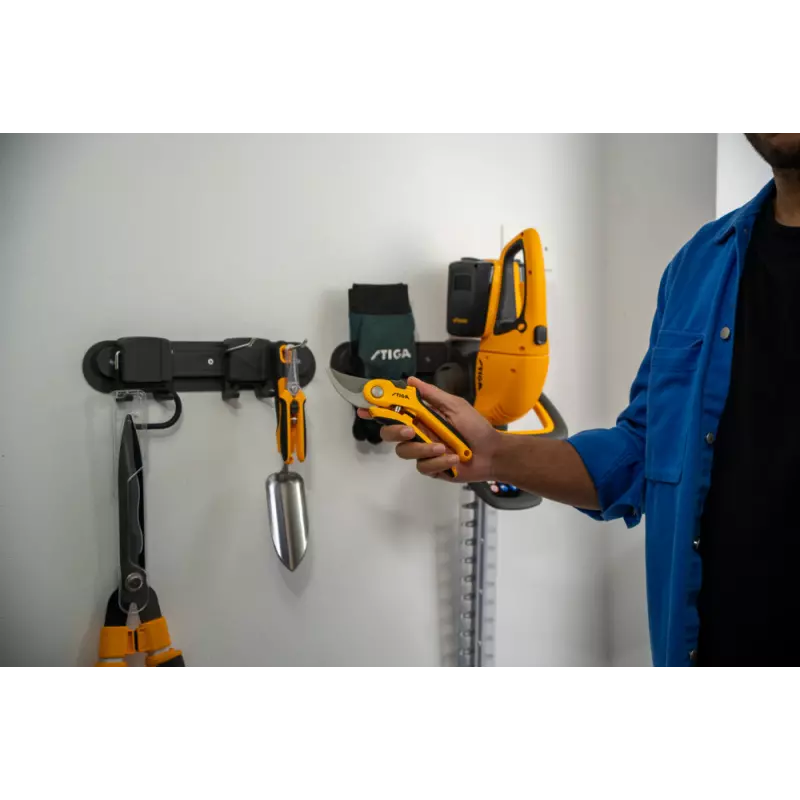 BypassPruningShears_2H1030001ST1_amb06_web